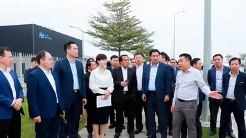 Bộ trưởng, Chủ nhiệm Văn phòng Phủ Thủ tướng Lào tìm hiểu kinh nghiệm thu hút đầu tư của Nghệ An