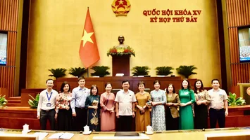 PHÁT HUY CAO NHẤT TRÁCH NHIỆM CỦA ĐẠI BIỂU DÂN CỬ