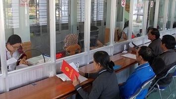 Ủy ban nhân dân tỉnh trả lời cử tri bản Vĩnh Kim, xã Yên Hòa, huyện Tương Dương về thủ tục cấp giấy chứng nhận quyền sử dụng đất