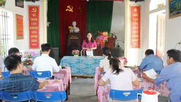 HĐND xã Quỳnh Lưu giám sát tình hình sử dụng nước sạch tại thôn 1 Quỳnh Bá