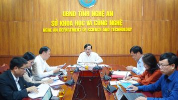 Thường trực HĐND tỉnh khảo sát công tác chuyển đổi số trước phiên chất vấn tại kỳ họp thứ 35 HĐND tỉnh
