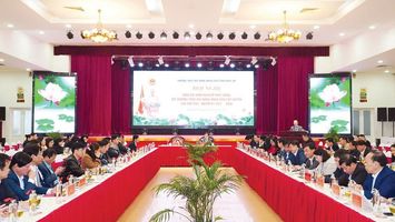 Hướng về cơ sở, lắng nghe ý kiến, kiến nghị cử tri