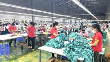 Quan tâm chỉ đạo việc ký kết thỏa ước lao động tập thể nhóm ngành.