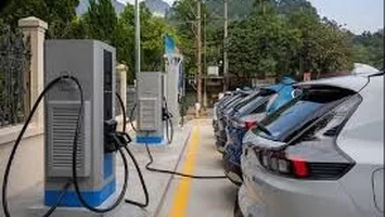 Ô tô điện chạy pin tiếp tục được miễn lệ phí trước bạ đến 28/2/2027