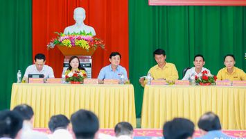 Cử tri huyện Nam Đàn đề nghị ưu tiên sử dụng trụ sở dôi dư làm cơ sở y tế, giáo dục, không gian cộng đồng