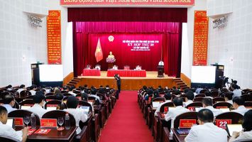 Chủ động, quyết liệt trong chỉ đạo sắp xếp đơn vị hành chính cấp xã và thực hiện chính quyền hai cấp, thúc đẩy mục tiêu tăng trưởng kinh tế năm 2025 *