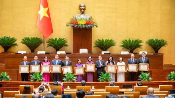 [Ảnh] Tổng Bí thư Tô Lâm dự Lễ trao tặng Bằng khen của Ủy ban Thường vụ Quốc hội