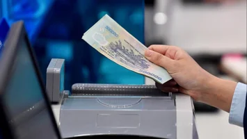 Phó Thủ tướng: Xử nghiêm trường hợp cố tình thanh toán tiền mặt để trốn thuế