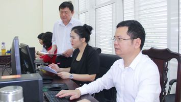 Phát huy hiệu quả của đường dây điện thoại trực tuyến tại kỳ họp HĐND tỉnh
