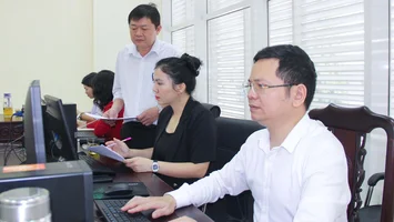 Phát huy hiệu quả của đường dây điện thoại trực tuyến tại kỳ họp HĐND tỉnh