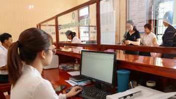 Bộ Nội vụ trả lời về thời gian tính chế độ tinh giản biên chế theo Nghị định 154