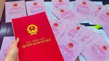 Quan tâm hướng dẫn thủ tục cấp giấy chứng nhận quyền sử dụng đất cho người dân