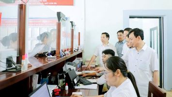 Người dân tin tưởng vào chính quyền hai cấp