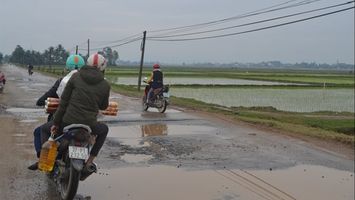 Cử tri kiến nghị sửa chữa Tỉnh lộ 533, đoạn qua xã Hợp Minh