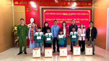 Cơ quan Văn phòng Đoàn ĐBQH và HĐND tỉnh thăm hỏi, trao quà Tết Bính Ngọ 2026 tại xã Na Loi