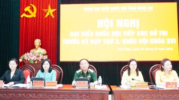 Đoàn đại biểu Quốc hội tỉnh Nghệ An tiếp xúc cử tri tại phường Thái Hòa trước Kỳ họp thứ 2, Quốc hội khóa XVI