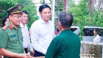 Tăng cường tiếp xúc, đối thoại để lắng nghe dân, giải quyết việc dân cần