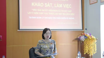 Khảo sát việc giải quyết kiến nghị cử tri, góp ý Dự thảo Luật Đất đai (sửa đổi) tại Pù Huống