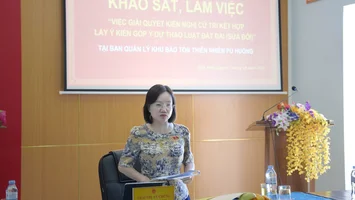 Khảo sát việc giải quyết kiến nghị cử tri, góp ý Dự thảo Luật Đất đai (sửa đổi) tại Pù Huống