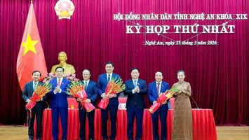 Nghệ An bầu các chức danh lãnh đạo chủ chốt HĐND và UBND tỉnh nhiệm kỳ mới