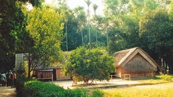 Về xứ Nghệ thăm quê Bác