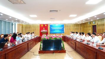 HĐND xã Nghĩa Khánh nghiên cứu, học tập kinh nghiệm mô hình chuyển đổi số tại Văn phòng Đoàn ĐBQH và HĐND tỉnh