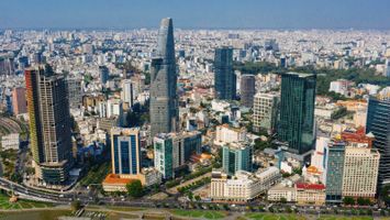 Quốc hội giao mục tiêu GDP tăng từ 10%, nâng cao toàn diện đời sống nhân dân