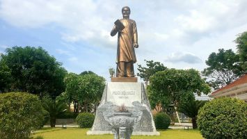 Tiếng sấm “Đông Du” từ mái tranh Đan Nhiễm