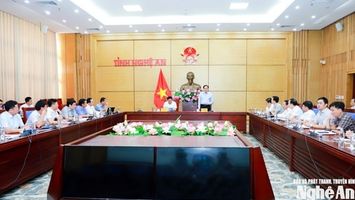 Chủ tịch UBND tỉnh chốt mốc hoàn thành nhiều tuyến đường thi công dang dở tại các phường trung tâm