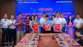 Nghệ An chính thức tiếp nhận Làng trẻ em SOS Vinh và Trường Phổ thông Hermann Gmeiner Vinh