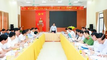 Chủ tịch UBND tỉnh Võ Trọng Hải làm việc với các xã: Nam Đàn, Kim Liên, Vạn An, Đại Huệ, Thiên Nhẫn