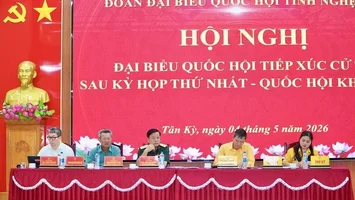 Đại biểu Quốc hội đơn vị bầu cử số 2 tiếp xúc cử tri xã Tân Kỳ (Nghệ An)
