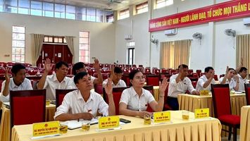 HĐND xã Kim Liên thông qua Nghị quyết về sắp xếp, tổ chức lại các xóm trên địa bàn xã