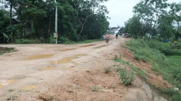 Đẩy nhanh tiến độ dự án đường cứu hộ, cứu nạn tả ngạn sông Con