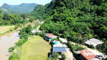 Tiếp tục triển khai dự án đường giao thông vào trung tâm xã Quang Phong
