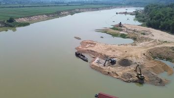 Cử tri Nghệ An kiến nghị nhiều vấn đề thiết thực về hạ tầng, môi trường, y tế - giáo dục và tổ chức bộ máy cấp xã