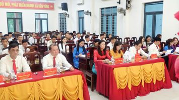 Hội đồng nhân dân phường Cửa Lò chất vấn nhiều vấn đề cử tri quan tâm