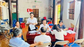 Thường trực HĐND xã Lam Thành giám sát việc thực hiện các kế hoạch về đất đai