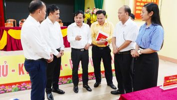 Phó Chủ tịch HĐND tỉnh Nguyễn Như Khôi tiếp xúc cử tri tại xã Vân Du
