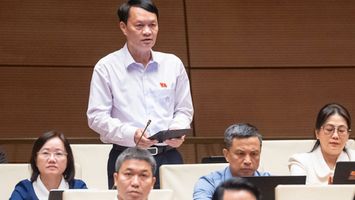 ĐBQH Lương Đình Hưng (Nghệ An): Phân cấp, phân quyền phải bảo đảm hoạt động quân sự, quốc phòng thông suốt