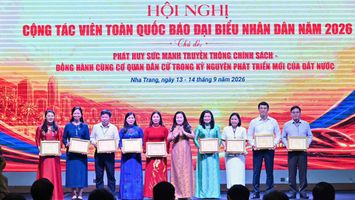 Đoàn đại biểu tỉnh Nghệ An tham dự Hội nghị Cộng tác viên toàn quốc Báo Đại biểu nhân dân năm 2026