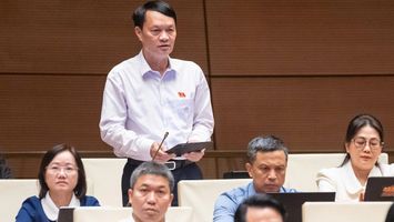 Đại biểu Lương Đình Hưng: Phân cấp, phân quyền phải bảo đảm hoạt động quân sự, quốc phòng thông suốt