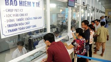 Cử tri phường Vinh Phú kiến nghị mở rộng quyền lợi về thuốc và điều trị cho người tham gia BHYT