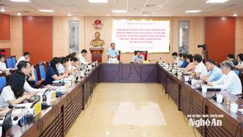 Đoàn giám sát HĐND tỉnh Nghệ An làm việc với các sở, ngành về vận hành chính quyền 2 cấp