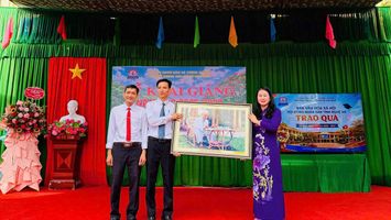 Trường THCS Hòa Bình (Tương Dương) đón năm học mới: Đoàn kết – Đổi mới – Phát triển
