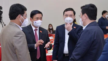 Chất vấn, trả lời chất vấn đúng trọng tâm, thẳng thắn, trách nhiệm