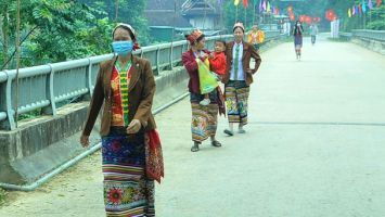Cán bộ tỉnh không hiểu xã ta rồi