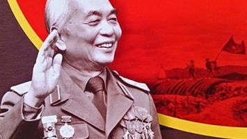 Đại tướng Võ Nguyên Giáp, thiên tài quân sự, nhà lãnh đạo có uy tín lớn, tấm gương ngời sáng về đạo đức cách mạng