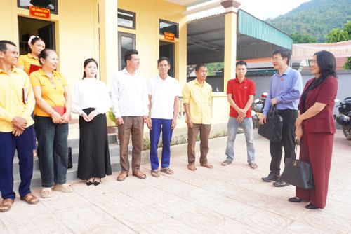 Cử tri xã Chiêu Lưu kiến nghị nhiều vấn đề thiết thực với đại biểu Quốc hội