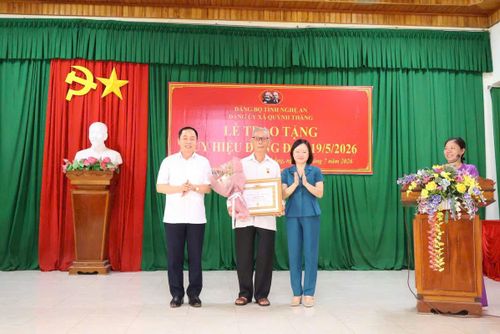 Đồng chí Thái Thị An Chung, Phó Trưởng Đoàn ĐBQH tỉnh dự Hội nghị sơ kết công tác xây dựng Đảng 6 tháng đầu năm 2026 tại xã Quỳnh Thắng